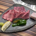 近江牛専門店 万葉 まえだ亭 - 