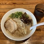 でびっと - 醤油豚骨らーめん