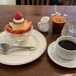 カフェ リゼッタ - プリン・ア・ラ・モード　カフェ・アロンジェ