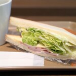 ホリーズカフェ - 料理写真:サンドイッチセット。ハムサンド。