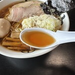 中華そば処 琴平荘 - 【中華そば（こってり）＝スープ】