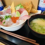 めし家 やまや - 海鮮どど丼とアジフライセット2420円