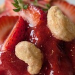 MISO - 歯ごたえのある自家製麻辣カシューナッツがめっちゃ美味しい