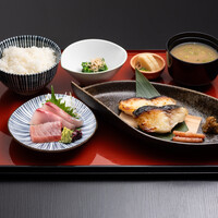 銀鱈の西京味噌漬け焼き定食