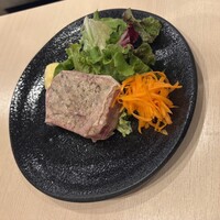 Uomi - 