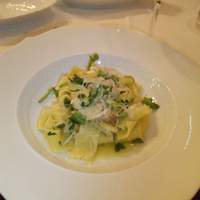 RISTORANTE REGA - パスタ：若鶏のラグーソース　パパデッレ
