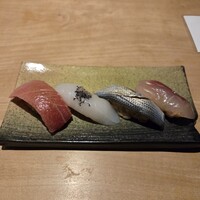 鮨 四 - 