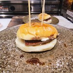 焼肉 ホルモン Beef Boss - レバーバーガー（食べたかったヤツ）