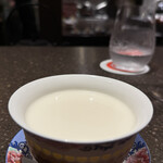 虹霓 - 杏仁豆腐