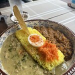 Rock Inn CURRY DICE - (あいがけ)○モリンガとココナッツのポークカレー○ナスとひよこ豆のキーマカレー