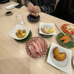 回転寿し 旬楽 - 