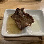 焼肉 牛びより - まずは塩タレ\(//∇//)\
