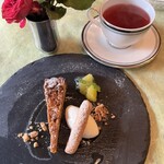 ビストロ エピス - ドルチェ＆カフェ。美しすぎやしませんか。最後まで美味しい♡