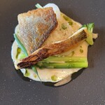 ビストロ エピス - お魚の皮がパリパリ、身はふっくらジューシー、お野菜の焼き加減が抜群にシャキシャキ　リゾットはとっても優しい味で重たくない　最高としか表現しようがない！