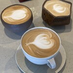 ザ・コーヒーハウス - ホット組。器の形それぞれ。