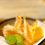 299220258 - 白エビの揚げ。 年に数度、富山に通う僕には食べ慣れた食材なのに、千葉で食べたせい？ なんか旨い。 ほんと旨い。