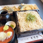 太光庵 - ◯野菜天せいろ¥1,045
…こちらは私。