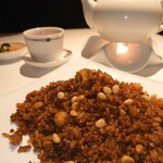 中国飯店 - 松の実のせ牛挽き肉入りたまり醤油チャーハン