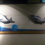 Sakanaya Umemiya - 外壁には鰹の絵が描かれています♪