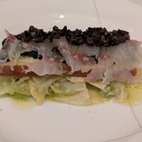 レストラン アルティザン（restaurant Artisan） - 餃子ニンニクと鮮魚のタルティーヌ
