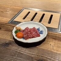 和牛料理 一石三鳥 -  和牛料理 一石三鳥 -
