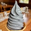 ジオカフェ ジオショップ - ご当地名物ジオソフト　土佐備長炭と海洋深層水塩の組合せは、ほんのりしょっぱくて甘い