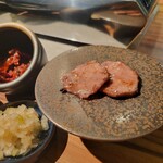 焼肉 KOHAKU - 