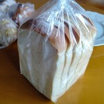パン工房 ショコラ - 山型食パン6枚切り