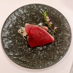 299249470 - 