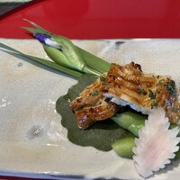 八事松楓閣 - 新生姜の飾り切りと菖蒲のあしらい