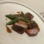 299251390 - ブルターニュ産 仔牛