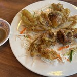 ベトナム料理レーロイ - ソフトシェルクラブの唐揚げ2匹4切れ1600円