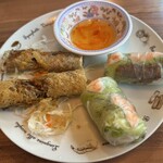ベトナム料理レーロイ - 巻物3種+生ビール1390円