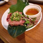 漁火と炭火焼き酒場まつむら - さつま鶏肝刺し@748