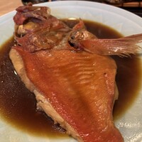 魚菜 由良 2号店 - 金目鯛煮付け