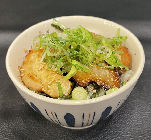 移転】青山煮干しラーメン ハレルヤ （【旧店名】煮干し中華そば はる