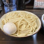 大勝軒 しのや - 普通盛りで、たっぷり300g