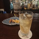 バー ジャダ - R7.5再　アベラワー10年ソーダ割り