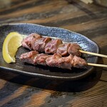 炭火焼鳥 鳥松 - ■ずり￥380（2本）