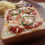 トーコーキッチン - ピザパン キッシュ スパサラ