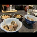すし居酒屋 樽 - お通しのツブ貝とあんこうのともあえ