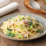 ベーコンとほうれん草のクリームパスタ