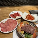 肉の天満屋 神楽亭 - 