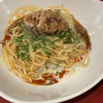 Tiger&Dragon - 汁なし担々麺(肉増し)のアップ