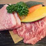 和牛焼肉食べ放題　肉屋の台所 - 黒毛和牛の盛り合わせ