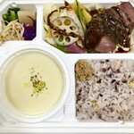 スープとカレー ボンジョルネ - ◯エゾ鹿のポワレ　赤ワインソース（￥2,190）