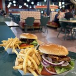 World Premiere Food Court - 『Bacon Cheese Burger $14.19』