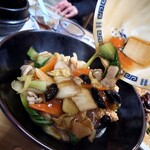 鞍山 - 海鮮おこげ