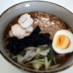 マックスバリュ - 料理写真:『みうら食品』鳥中華。鶏チャーシュー・天かす・刻み海苔・長ねぎ・茹で玉子をトッピング♪