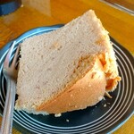 ペンション はなのや - サービスのシフォンケーキ